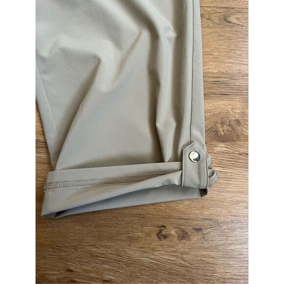 Chico's Size 0 Small Tan Roll Tab Carpris NEW Basics Neutral Hiking Weekend Perf - Picture 2 of 4